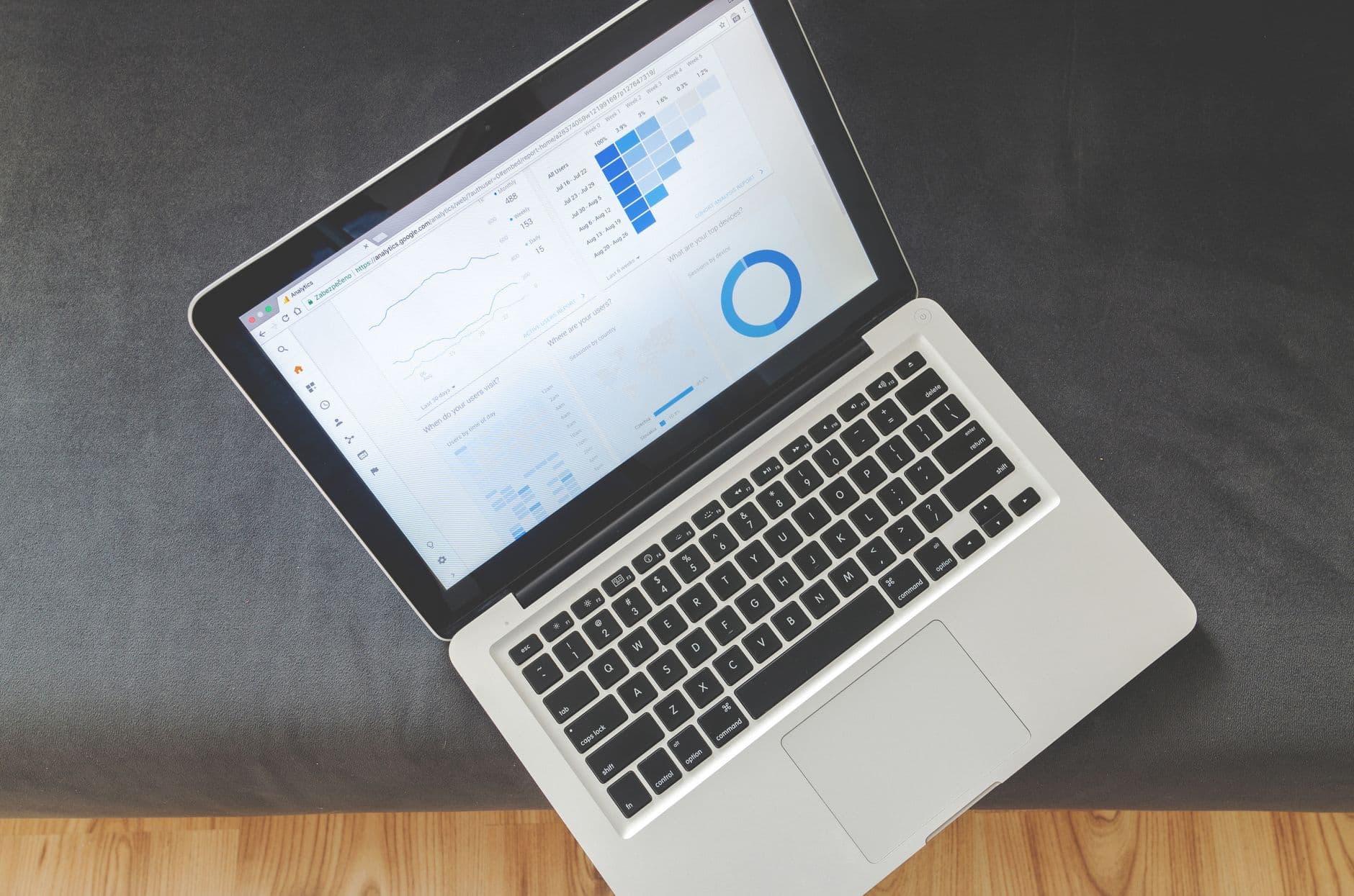 Jasa SEO Agency vs Freelancer SEO: Mana yang Lebih Menguntungkan?