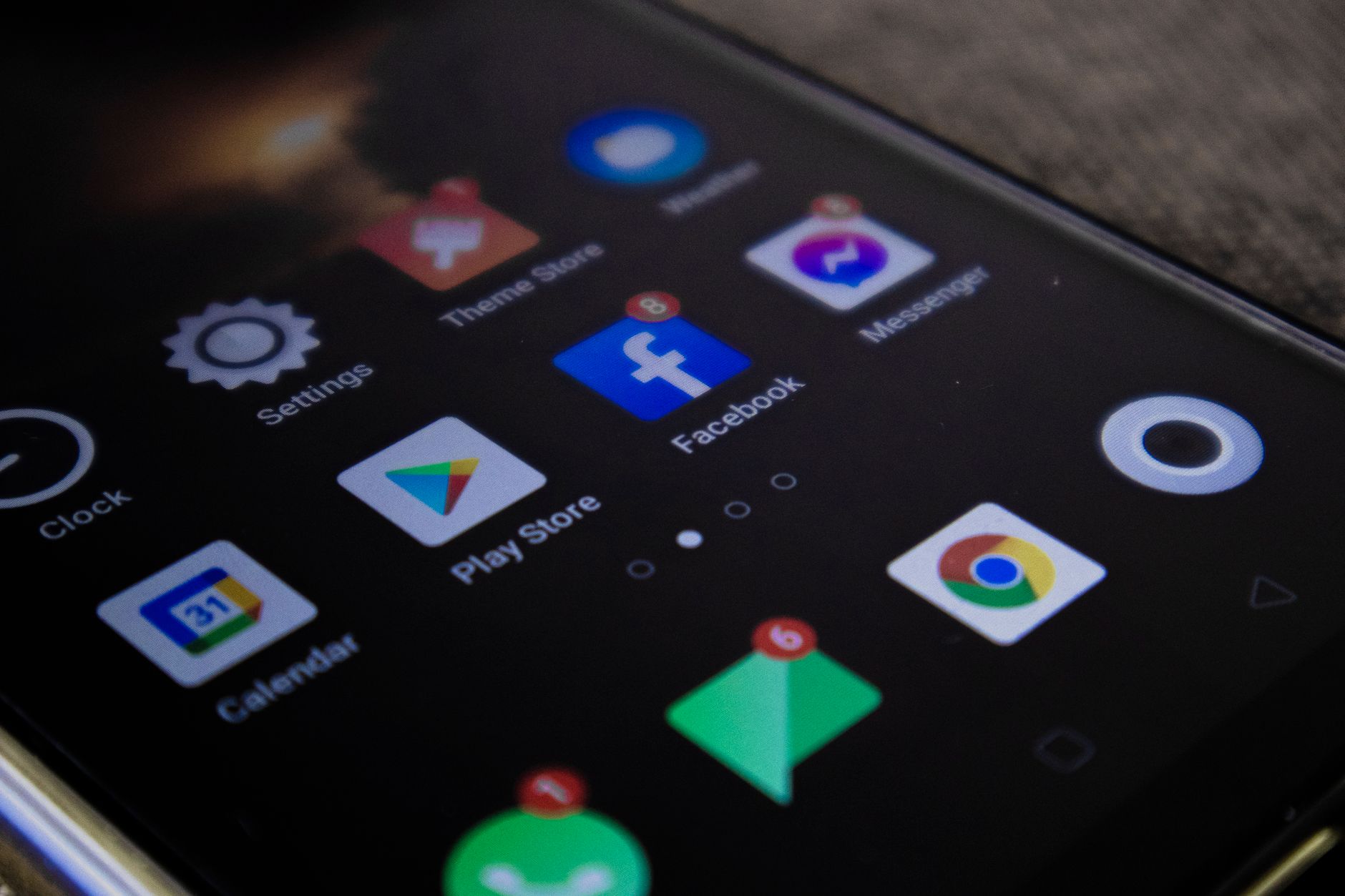 Facebook Ads vs Google Ads: Mana yang Lebih Menguntungkan?